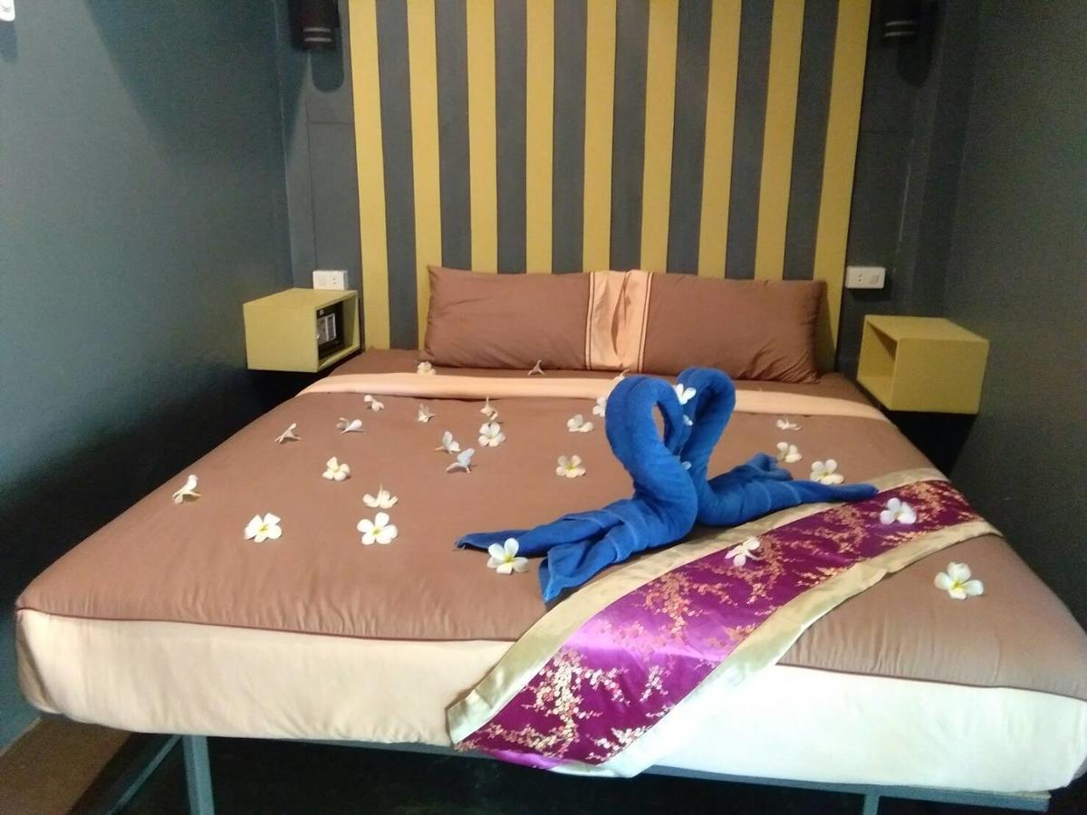 Phi Phi Sea And Hill Resort Bagian luar foto