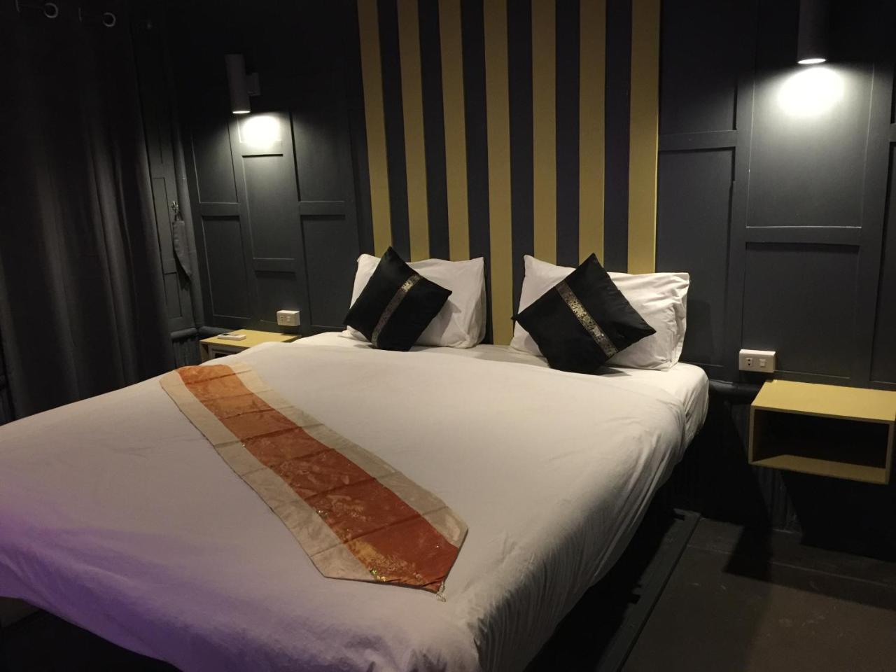 Phi Phi Sea And Hill Resort Bagian luar foto