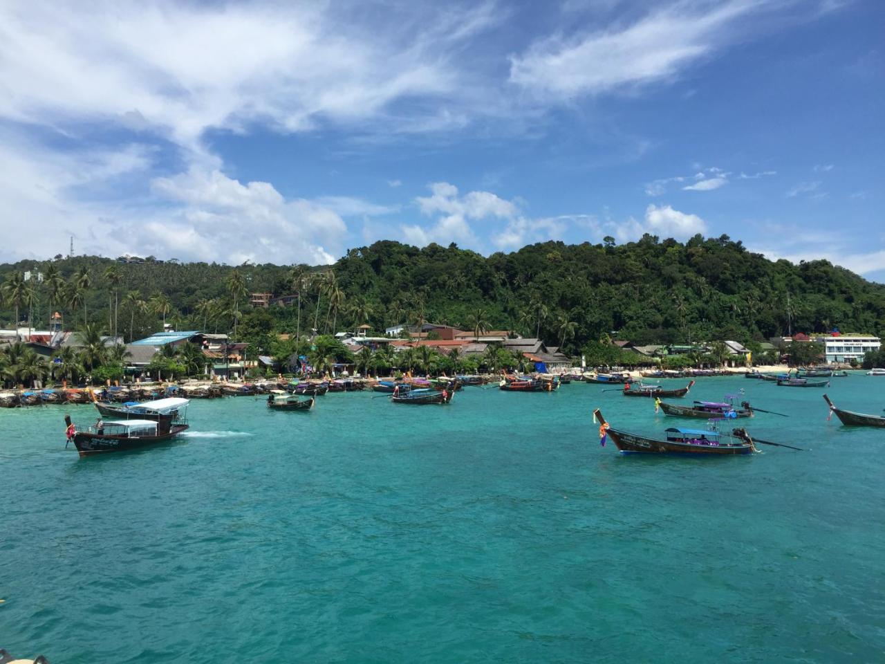 Phi Phi Sea And Hill Resort Bagian luar foto
